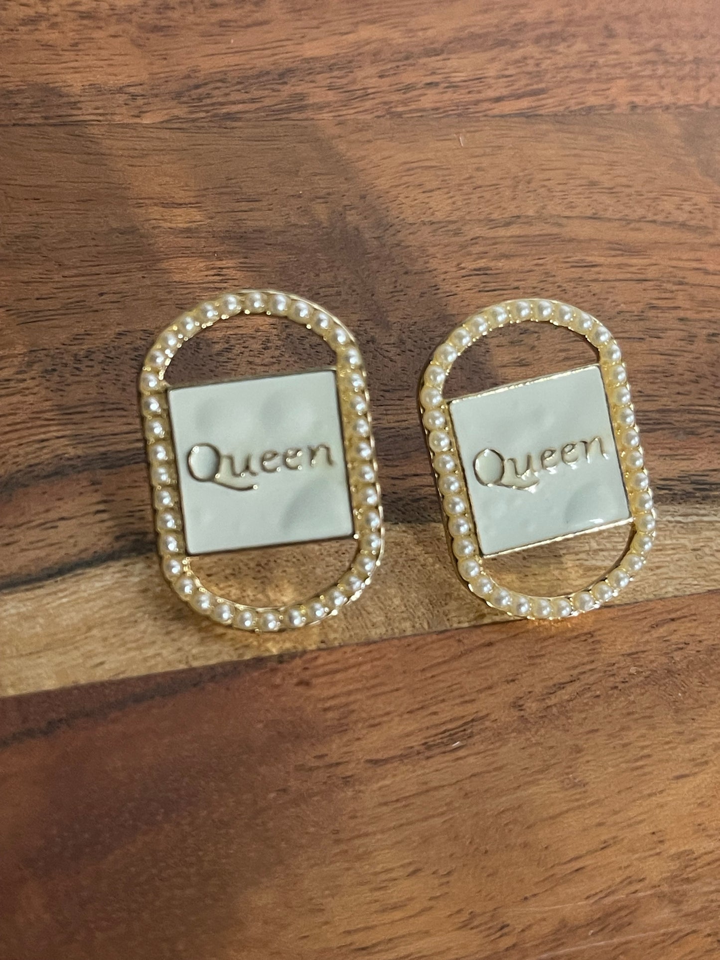 Queen Diamond or Pearl Earrings